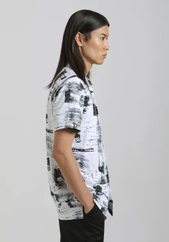 Camicia mezza manica in tessuto elastico con fantasia