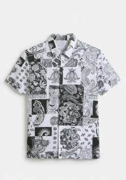 Camicia mezza manica in tessuto elastico con fantasia