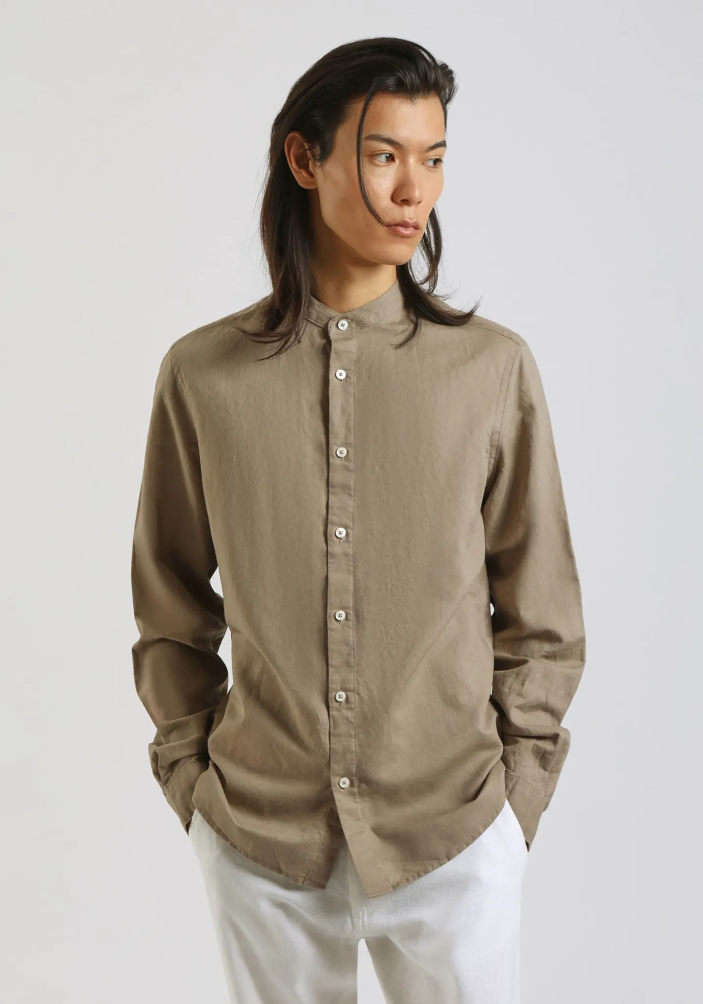 Camicia misto lino con collo coreano