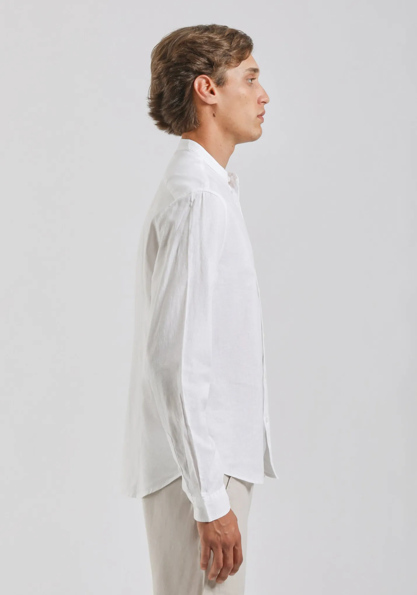 Camicia misto lino con collo coreano
