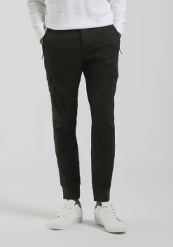 Pantaloni cargo con elastici alle caviglie