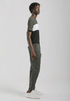 Pantaloni cargo con elastici alle caviglie