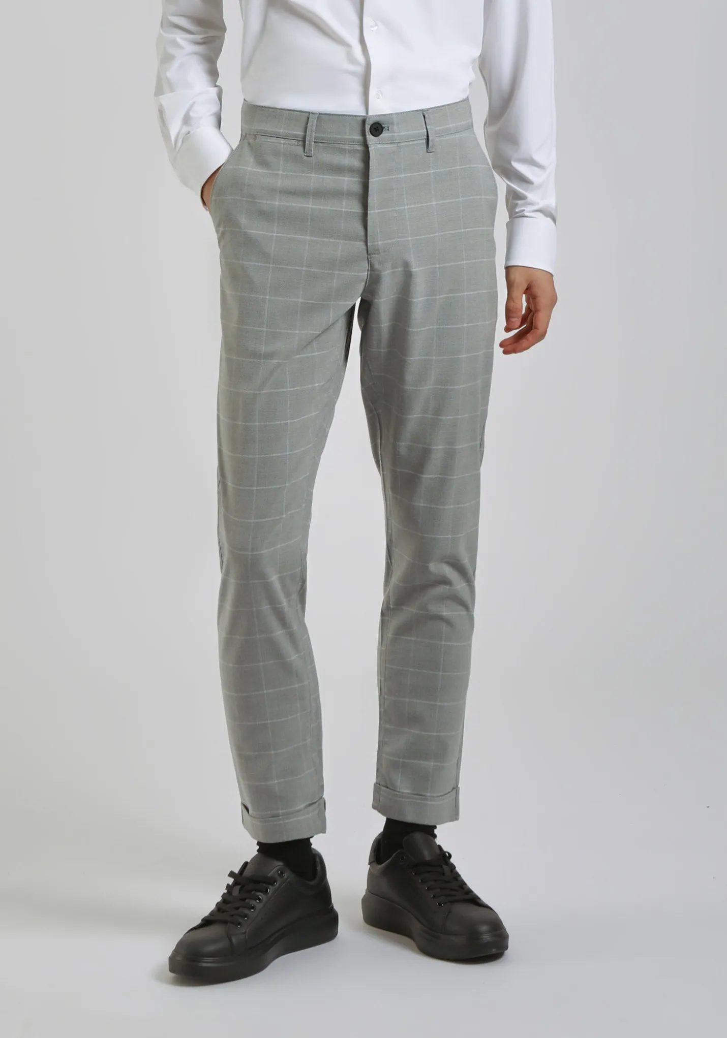 Pantaloni chino con fantasia a quadri
