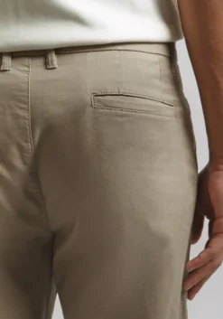 Pantaloni chino in cotone