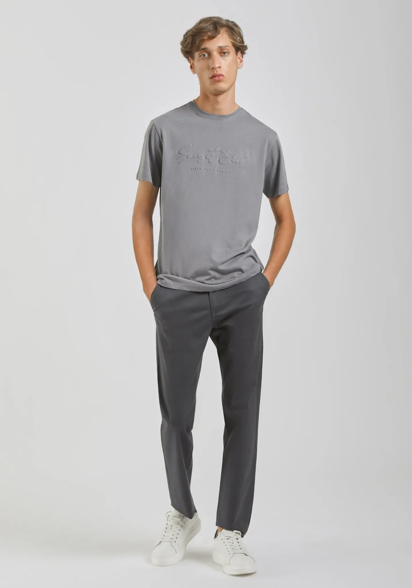 Pantaloni chino in cotone