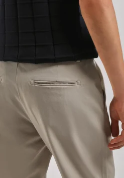 Pantaloni chino in nylon