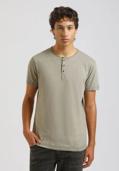 T-shirt collo serafino
