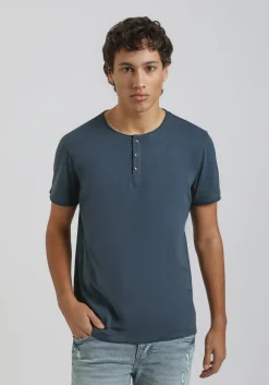 T-shirt collo serafino