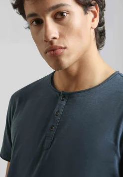 T-shirt collo serafino