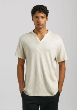 T-shirt con scollo a V