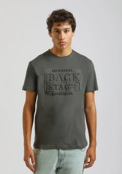 T-shirt con stampa a rilievo