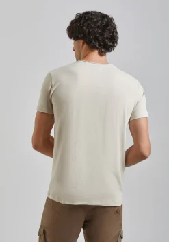 T-shirt con taschino