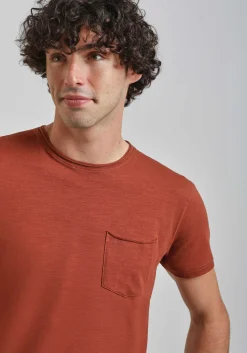 T-shirt con taschino
