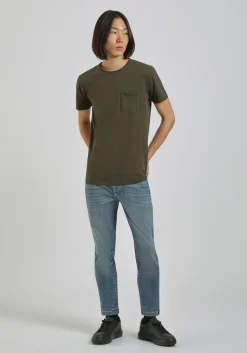 T-shirt con taschino