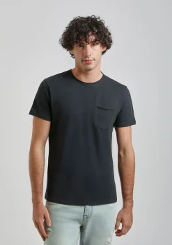 T-shirt con taschino
