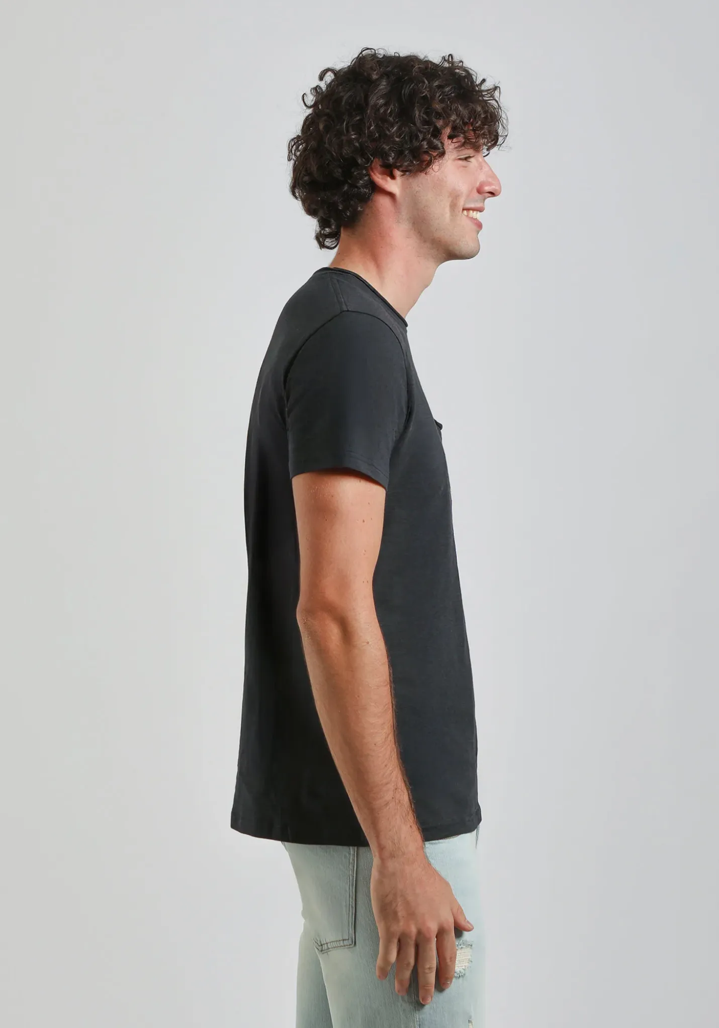 T-shirt con taschino