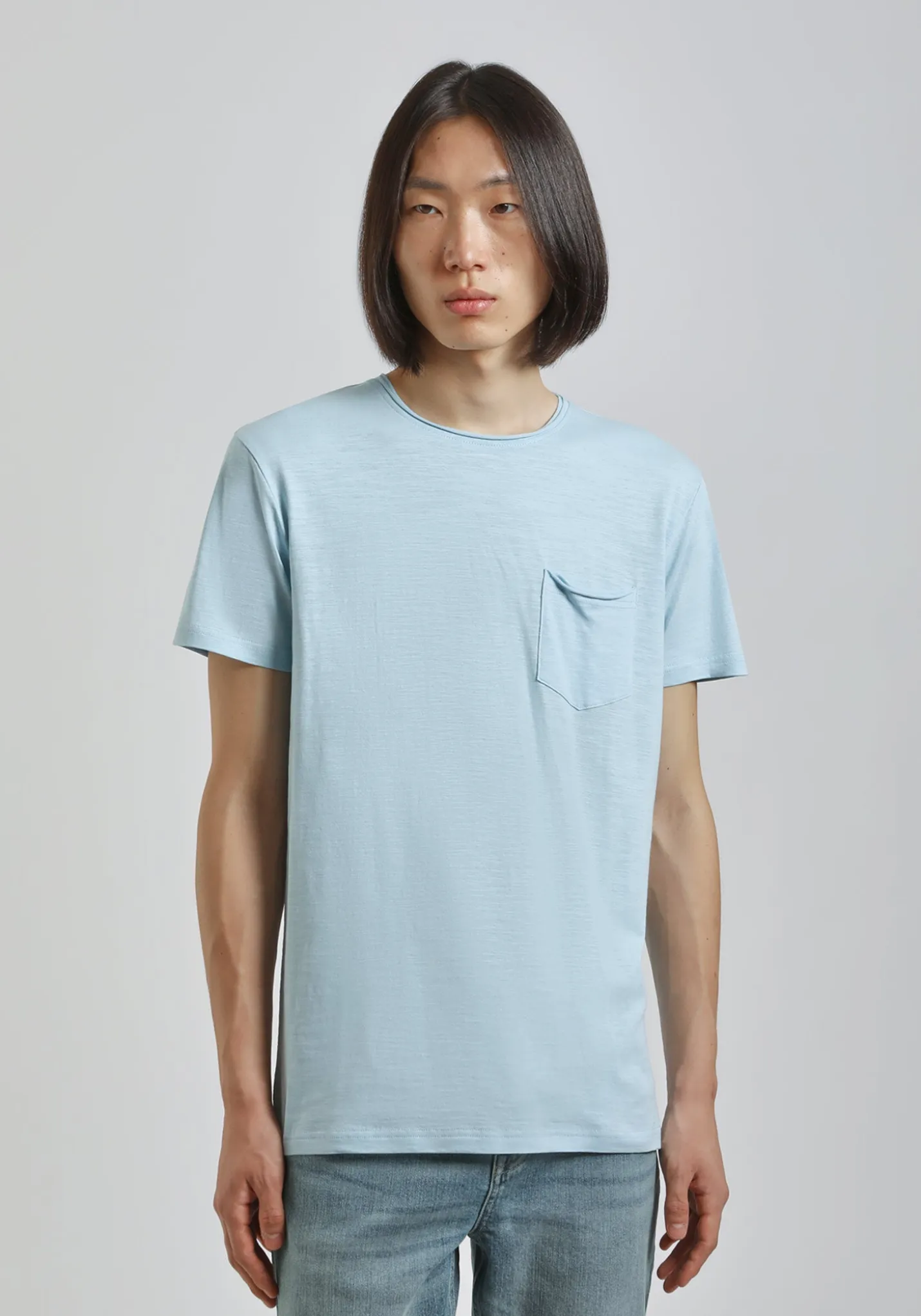 T-shirt con taschino