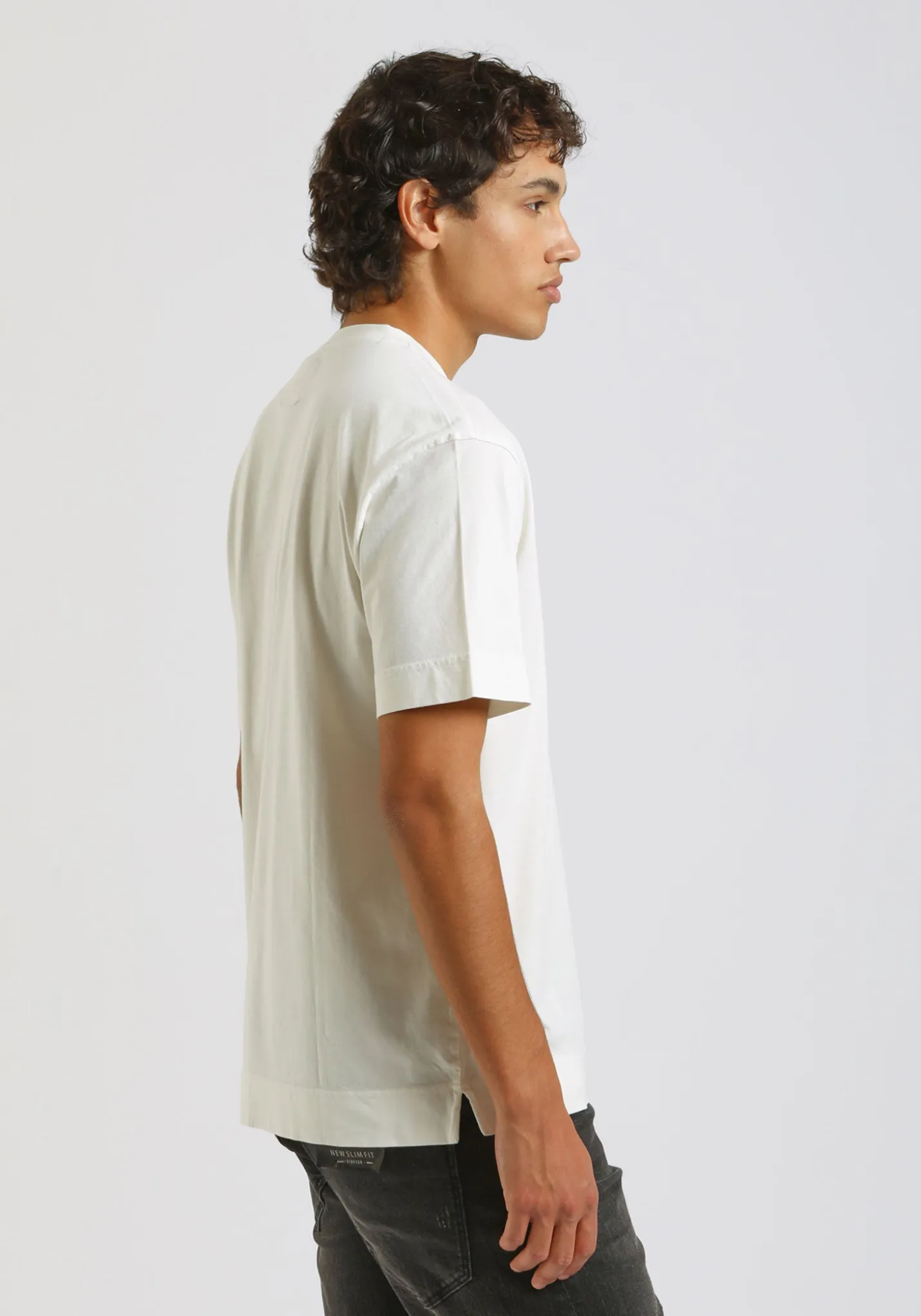 T-shirt effetto lavato con taschino
