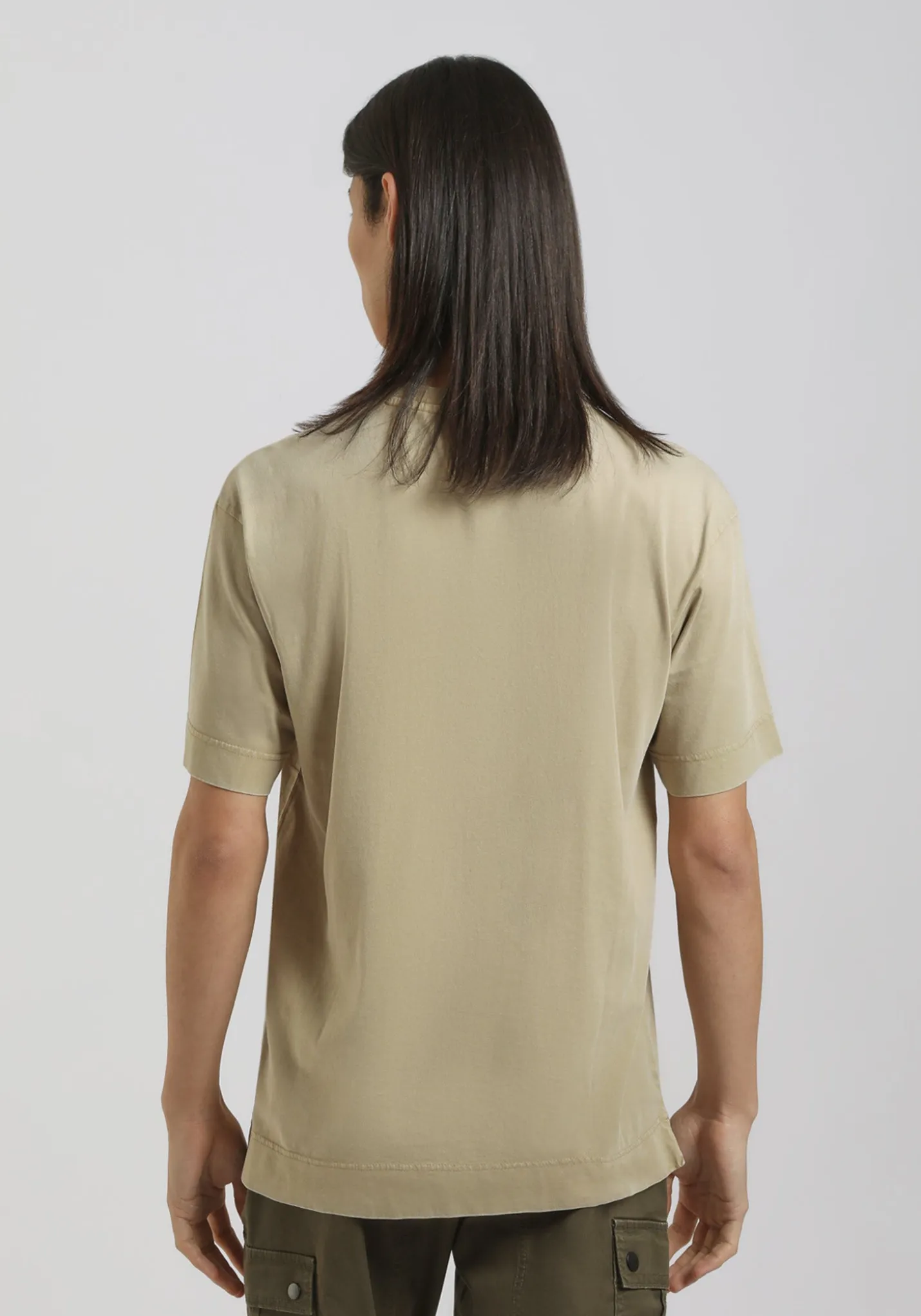 T-shirt effetto lavato con taschino