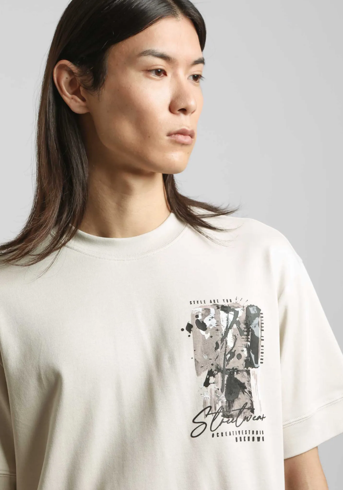 T-shirt over con stampa