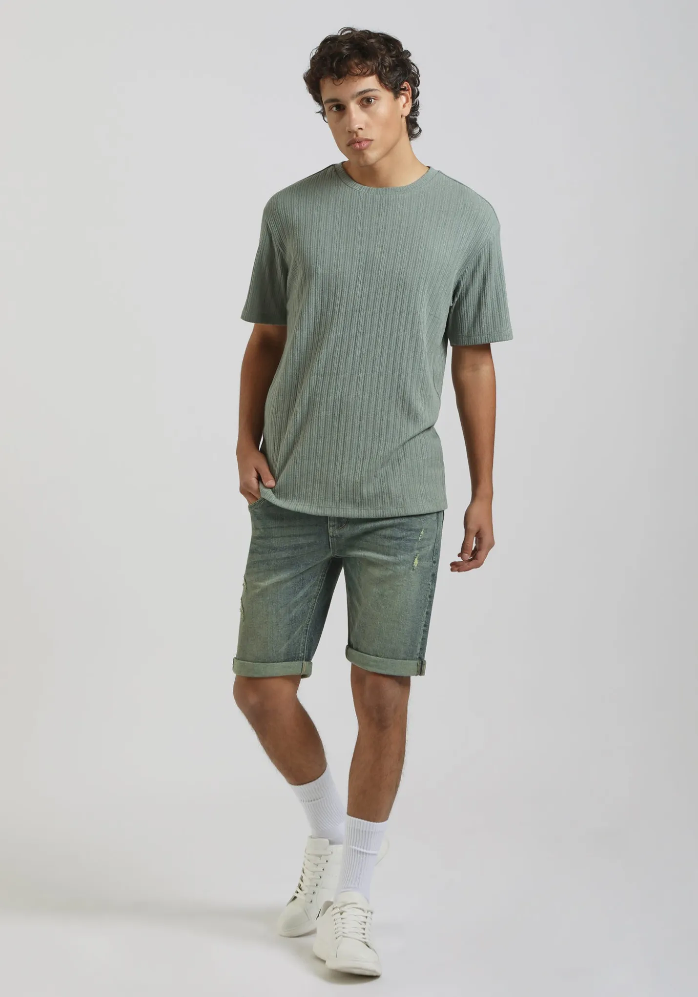 T-shirt strutturata