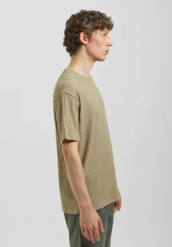 T-shirt strutturata