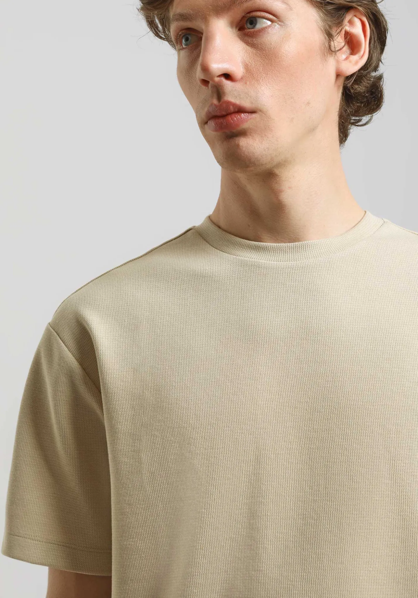 T-shirt strutturata
